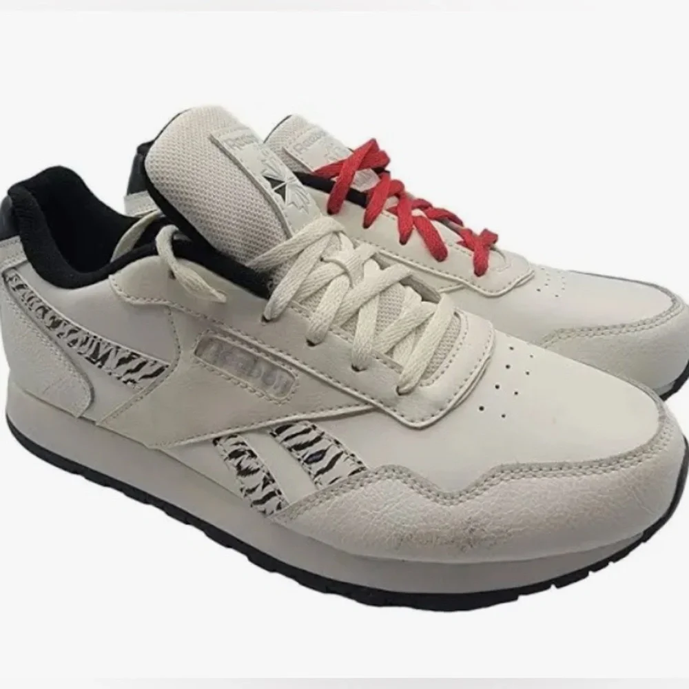 👣NWT Reebok Women's Classic Harman Zebra Sneakers -White and Dark Blue - Picture 3 of 6